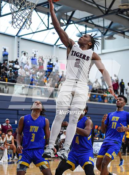 Thumbnail 1 in Silsbee vs Washington (UIL 4A Reg III Final) photogallery.