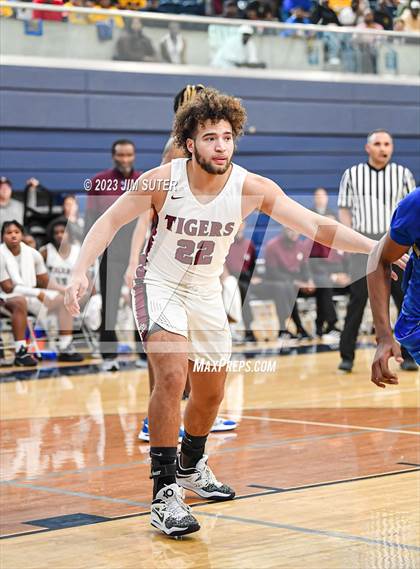 Thumbnail 3 in Silsbee vs Washington (UIL 4A Reg III Final) photogallery.