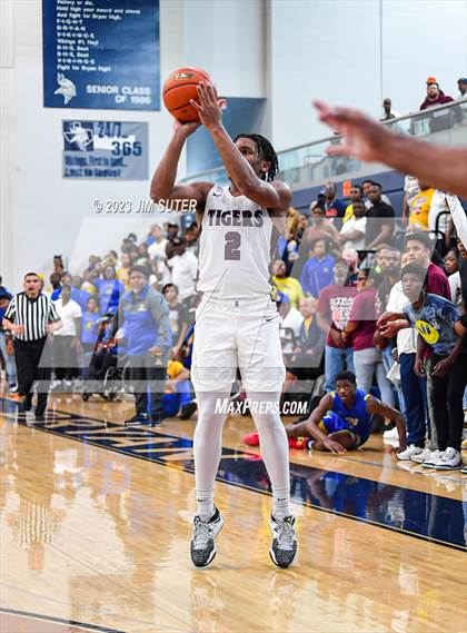Thumbnail 1 in Silsbee vs Washington (UIL 4A Reg III Final) photogallery.