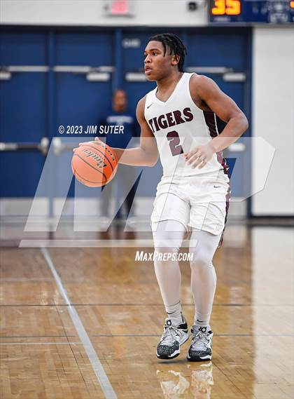 Thumbnail 2 in Silsbee vs Washington (UIL 4A Reg III Final) photogallery.