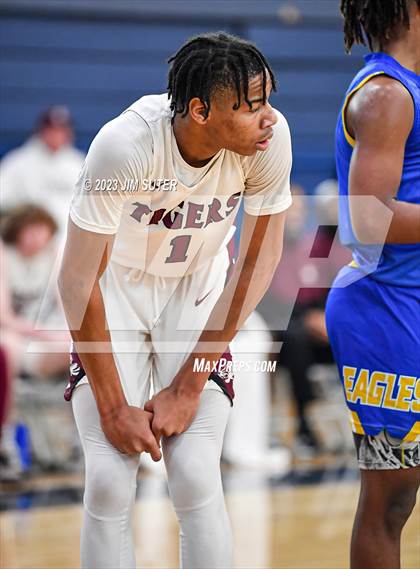 Thumbnail 3 in Silsbee vs Washington (UIL 4A Reg III Final) photogallery.