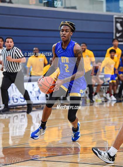 Thumbnail 2 in Silsbee vs Washington (UIL 4A Reg III Final) photogallery.