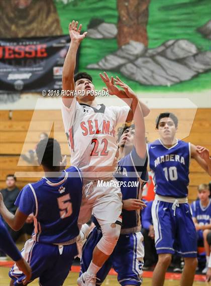 Thumbnail 2 in Selma vs. Madera photogallery.