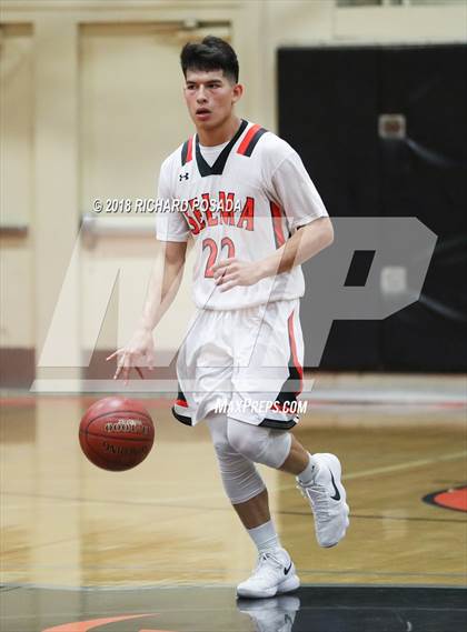 Thumbnail 2 in Selma vs. Madera photogallery.