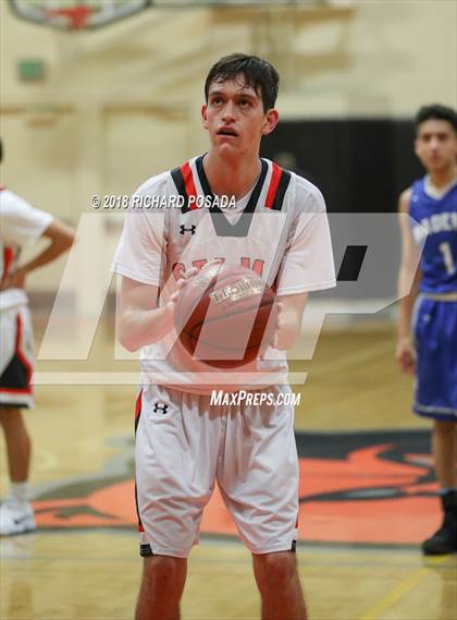 Thumbnail 2 in Selma vs. Madera photogallery.