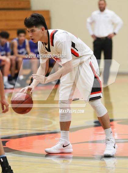 Thumbnail 2 in Selma vs. Madera photogallery.
