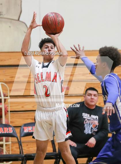 Thumbnail 2 in Selma vs. Madera photogallery.