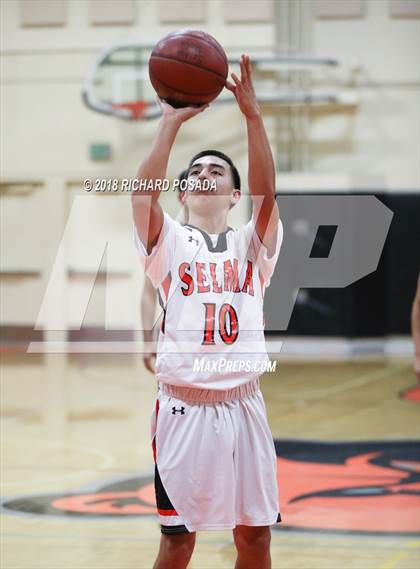 Thumbnail 2 in Selma vs. Madera photogallery.
