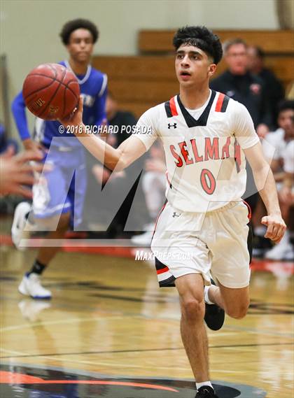 Thumbnail 2 in Selma vs. Madera photogallery.