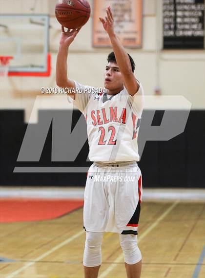 Thumbnail 3 in Selma vs. Madera photogallery.