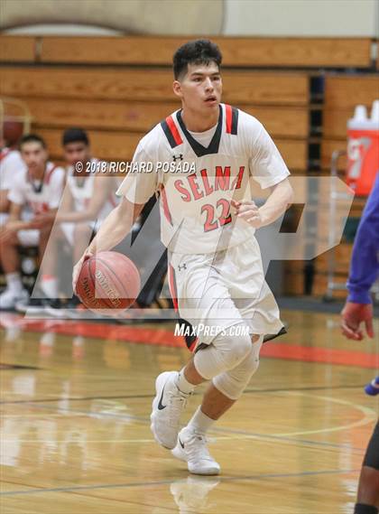 Thumbnail 3 in Selma vs. Madera photogallery.