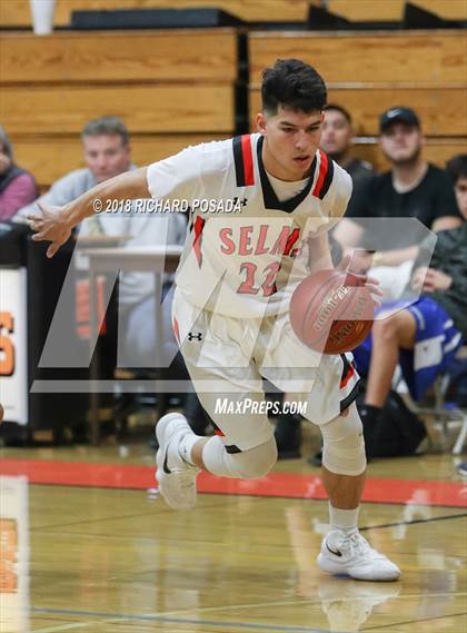 Thumbnail 1 in Selma vs. Madera photogallery.