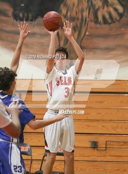 Thumbnail 1 in Selma vs. Madera photogallery.