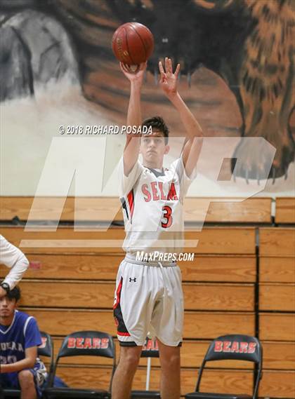 Thumbnail 1 in Selma vs. Madera photogallery.