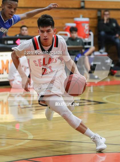 Thumbnail 1 in Selma vs. Madera photogallery.