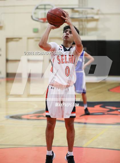Thumbnail 2 in Selma vs. Madera photogallery.