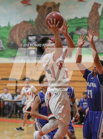 Thumbnail 1 in Selma vs. Madera photogallery.