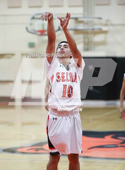 Thumbnail 3 in Selma vs. Madera photogallery.