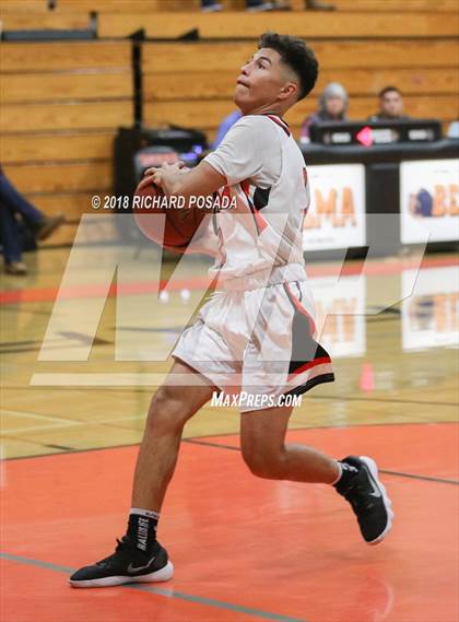 Thumbnail 3 in Selma vs. Madera photogallery.