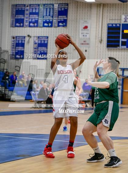 Thumbnail 1 in Flint Hill vs. Edison (Rebel Round Ball Classic) photogallery.