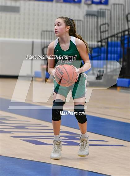 Thumbnail 2 in Flint Hill vs. Edison (Rebel Round Ball Classic) photogallery.