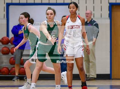 Thumbnail 3 in Flint Hill vs. Edison (Rebel Round Ball Classic) photogallery.