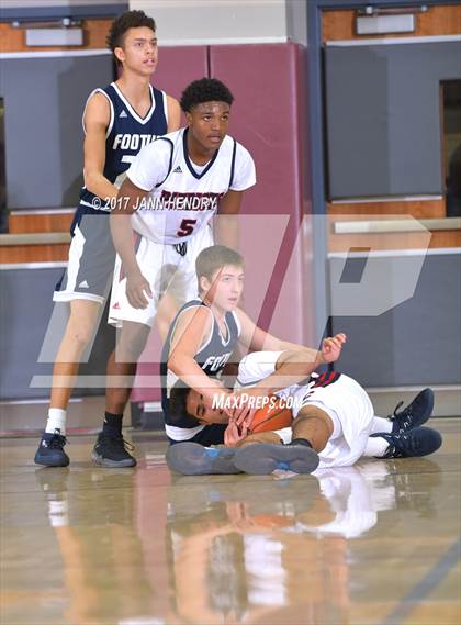 Thumbnail 1 in Foothill vs. Christian (Rancho Mirage Holiday Invitational) photogallery.