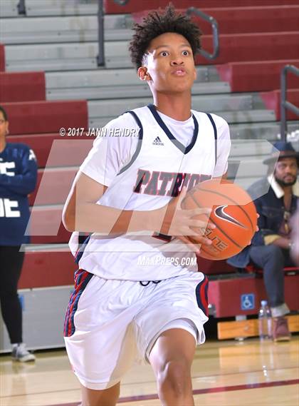 Thumbnail 2 in Foothill vs. Christian (Rancho Mirage Holiday Invitational) photogallery.
