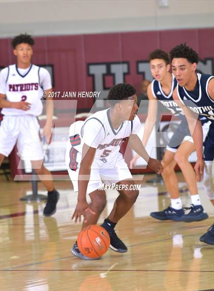 Thumbnail 3 in Foothill vs. Christian (Rancho Mirage Holiday Invitational) photogallery.