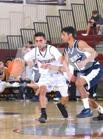 Thumbnail 3 in Foothill vs. Christian (Rancho Mirage Holiday Invitational) photogallery.