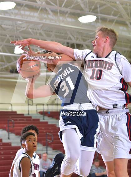 Thumbnail 2 in Foothill vs. Christian (Rancho Mirage Holiday Invitational) photogallery.