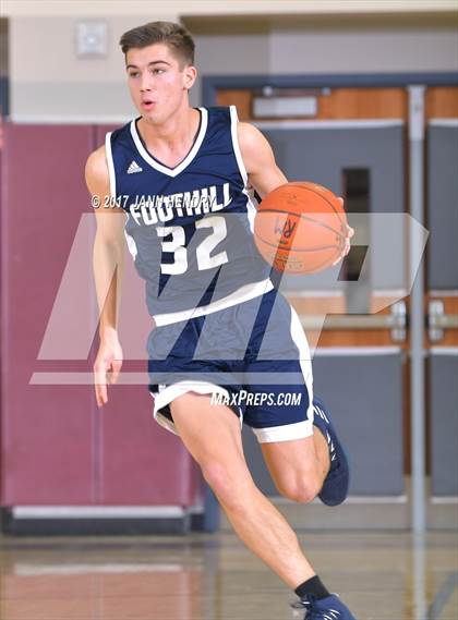 Thumbnail 2 in Foothill vs. Christian (Rancho Mirage Holiday Invitational) photogallery.