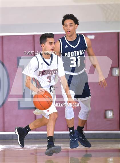 Thumbnail 1 in Foothill vs. Christian (Rancho Mirage Holiday Invitational) photogallery.