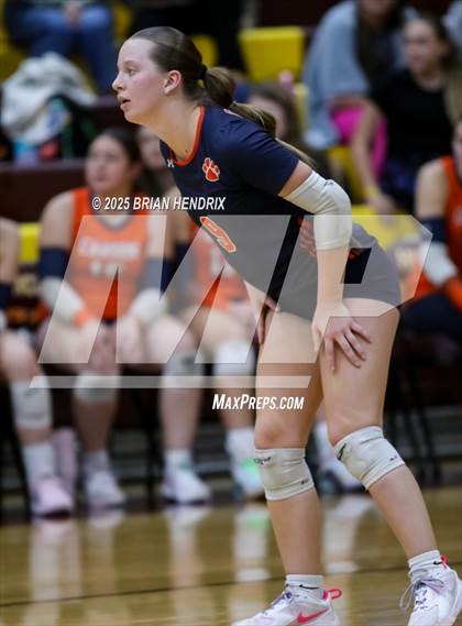 Thumbnail 3 in Carson vs. Hickory (NCHSAA 5A Regional Final) photogallery.