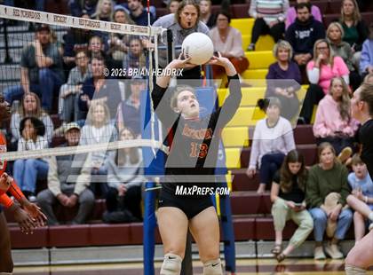 Thumbnail 2 in Carson vs. Hickory (NCHSAA 5A Regional Final) photogallery.