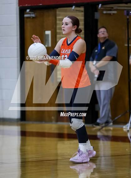 Thumbnail 1 in Carson vs. Hickory (NCHSAA 5A Regional Final) photogallery.