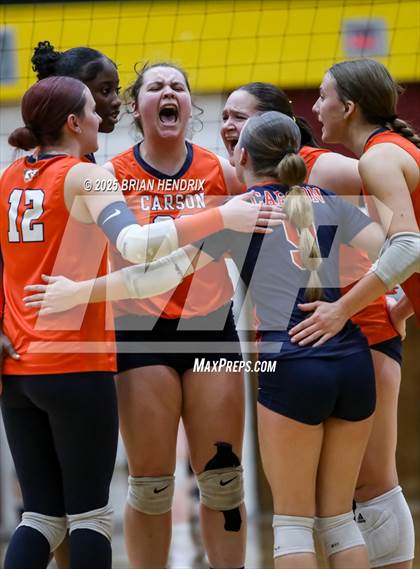 Thumbnail 1 in Carson vs. Hickory (NCHSAA 5A Regional Final) photogallery.