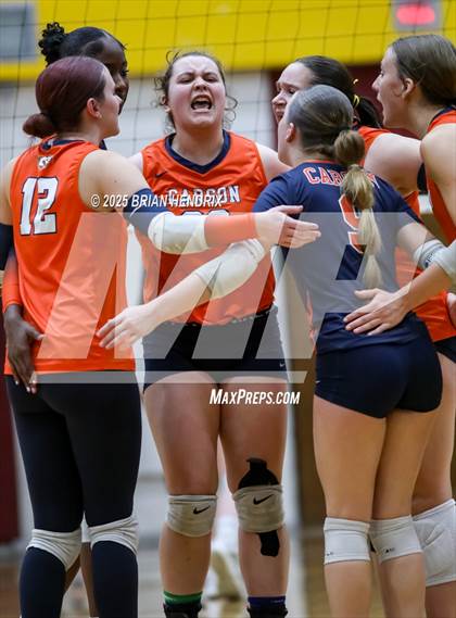 Thumbnail 3 in Carson vs. Hickory (NCHSAA 5A Regional Final) photogallery.