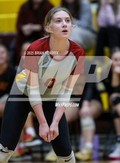 Thumbnail 3 in Carson vs. Hickory (NCHSAA 5A Regional Final) photogallery.