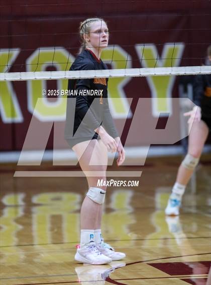 Thumbnail 1 in Carson vs. Hickory (NCHSAA 5A Regional Final) photogallery.