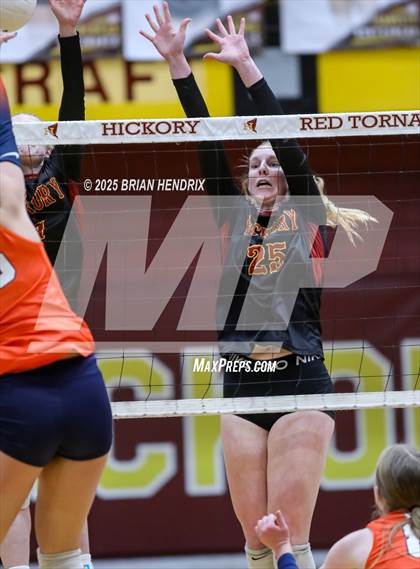 Thumbnail 1 in Carson vs. Hickory (NCHSAA 5A Regional Final) photogallery.