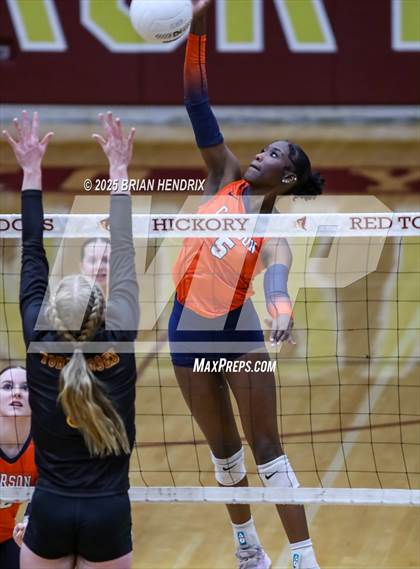 Thumbnail 1 in Carson vs. Hickory (NCHSAA 5A Regional Final) photogallery.