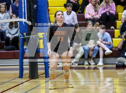 Thumbnail 1 in Carson vs. Hickory (NCHSAA 5A Regional Final) photogallery.