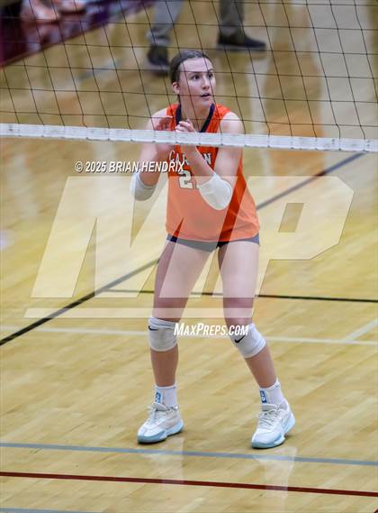 Thumbnail 2 in Carson vs. Hickory (NCHSAA 5A Regional Final) photogallery.