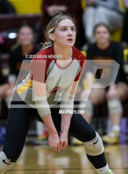 Thumbnail 1 in Carson vs. Hickory (NCHSAA 5A Regional Final) photogallery.