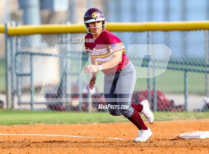 Thumbnail 3 in Stevens vs Harlendale (NISD Softball Tournament) photogallery.