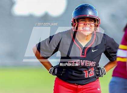 Thumbnail 2 in Stevens vs Harlendale (NISD Softball Tournament) photogallery.