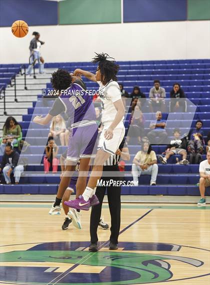 Thumbnail 3 in Spoto @ Sumner photogallery.