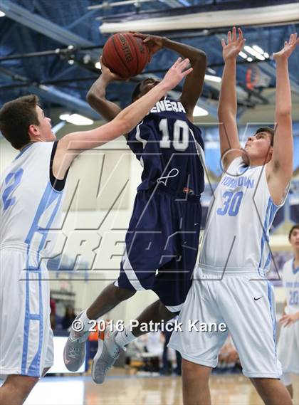 Thumbnail 2 in Washington-Lee @ Yorktown photogallery.