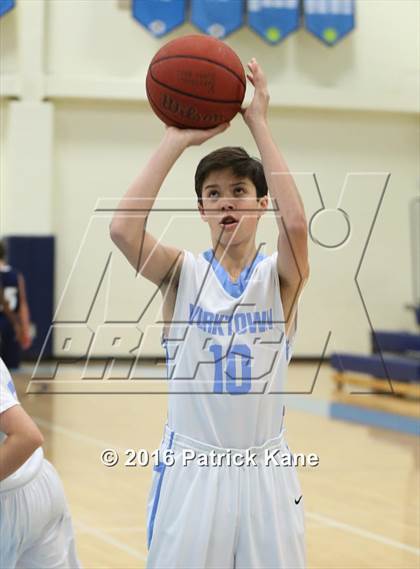 Thumbnail 1 in Washington-Lee @ Yorktown photogallery.